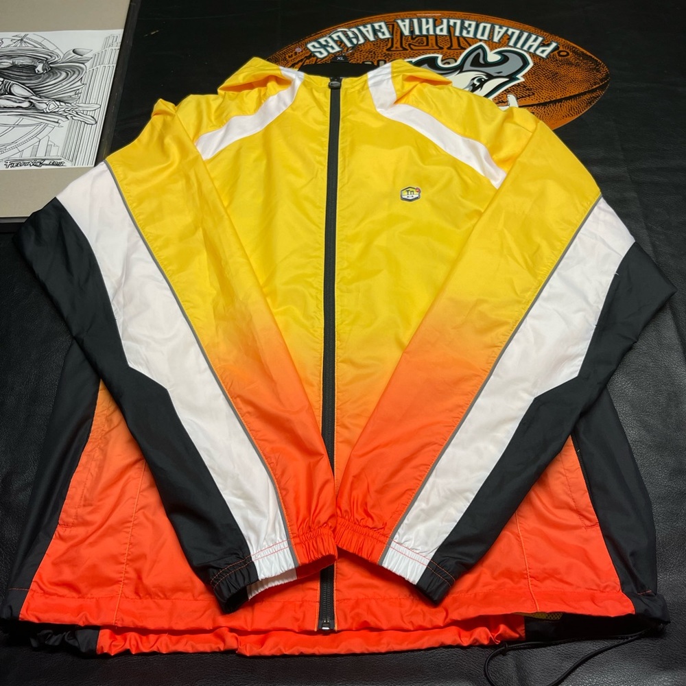 Nike tn windbreaker